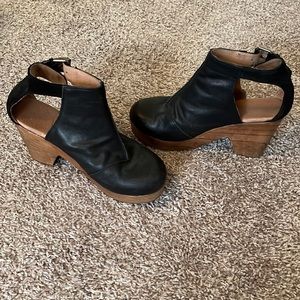 Free People Clogs